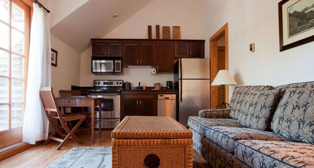 Island City House Hotel - photo 20
