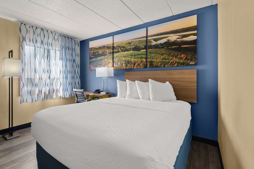 Days Inn by Wyndham Newton - photo 36