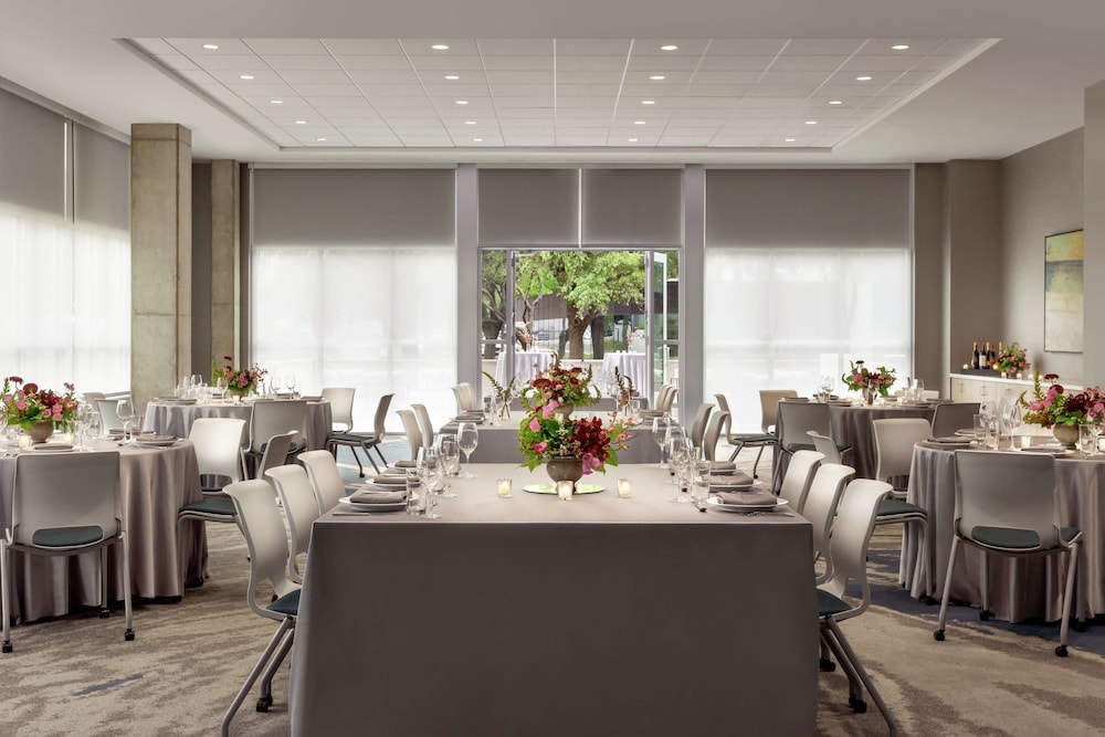 Hilton Garden Inn Austin North Near the Domain - photo 37