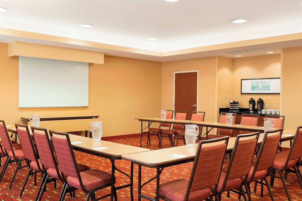 Courtyard by Marriott Peoria - photo 23