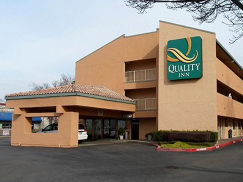 Econo Lodge Sacramento North - photo 2