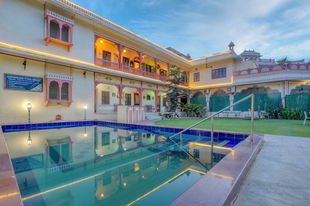 Play Ikshana Palette in Jaipur, India