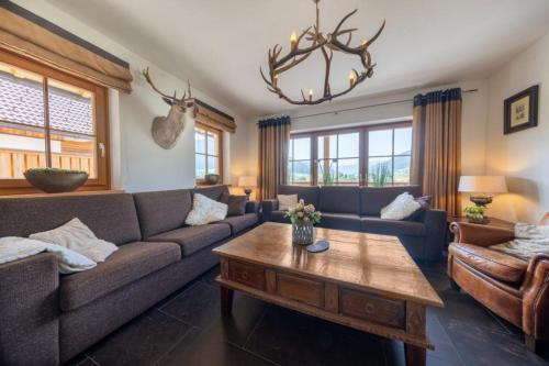 Panorama Chalet Taurachtal — 4-Star Luxury Hotel in Mauterndorf, Austria