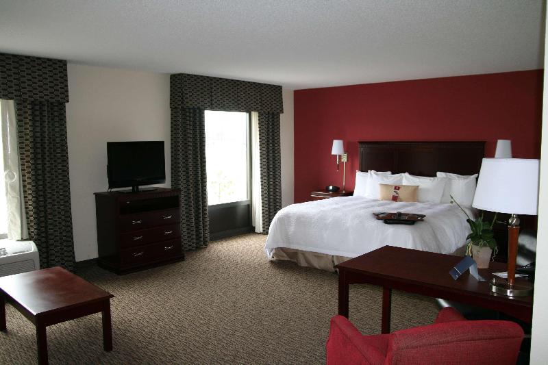 Hampton Inn & Suites Millington - photo 49
