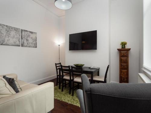 Apex Living Ne Beachville House 4 Beds Free Parking — 4-Star Luxury Hotel in Sunderland, United Kingdom