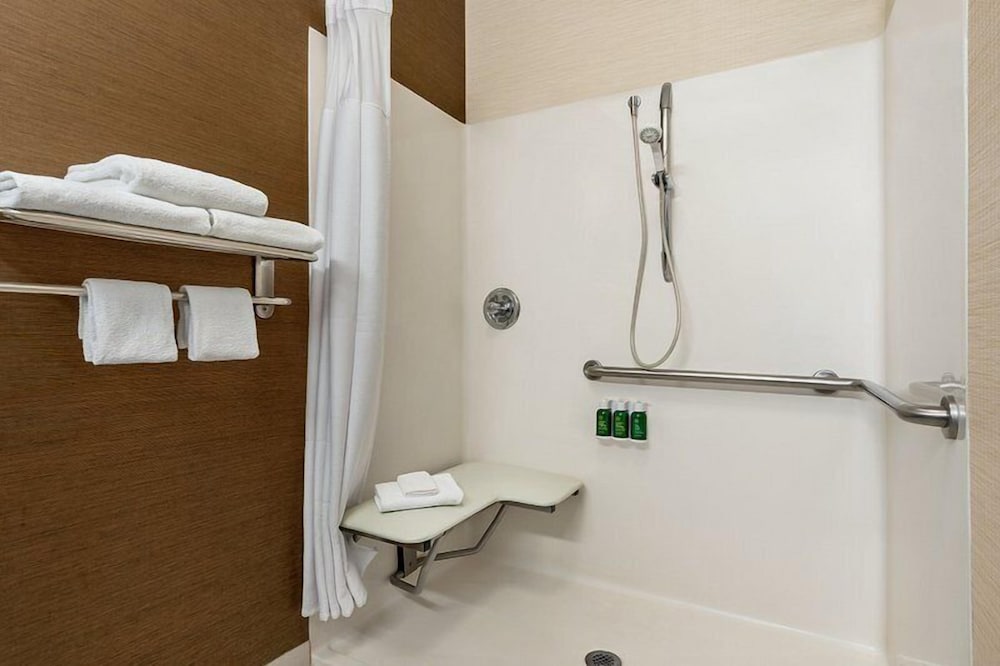 Fairfield Inn by Marriott Philadelphia Airport - photo 20