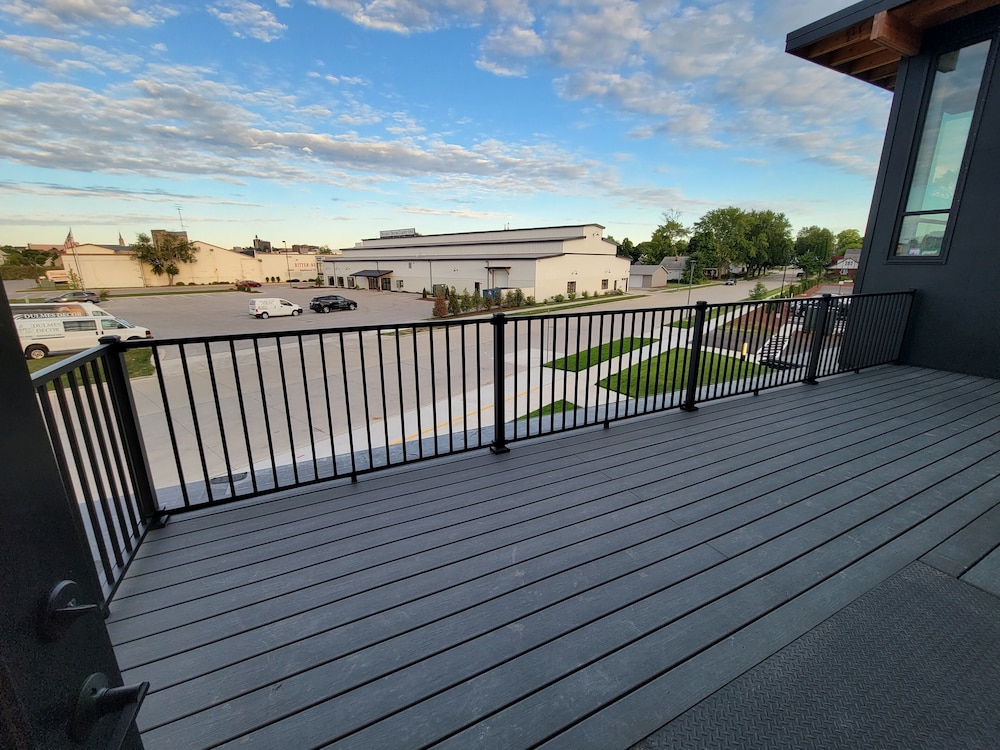 Watershed Hotel - photo 30