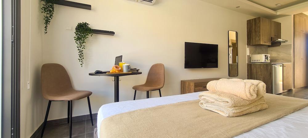 Phaedrus Living Seaside Flat Athina 117