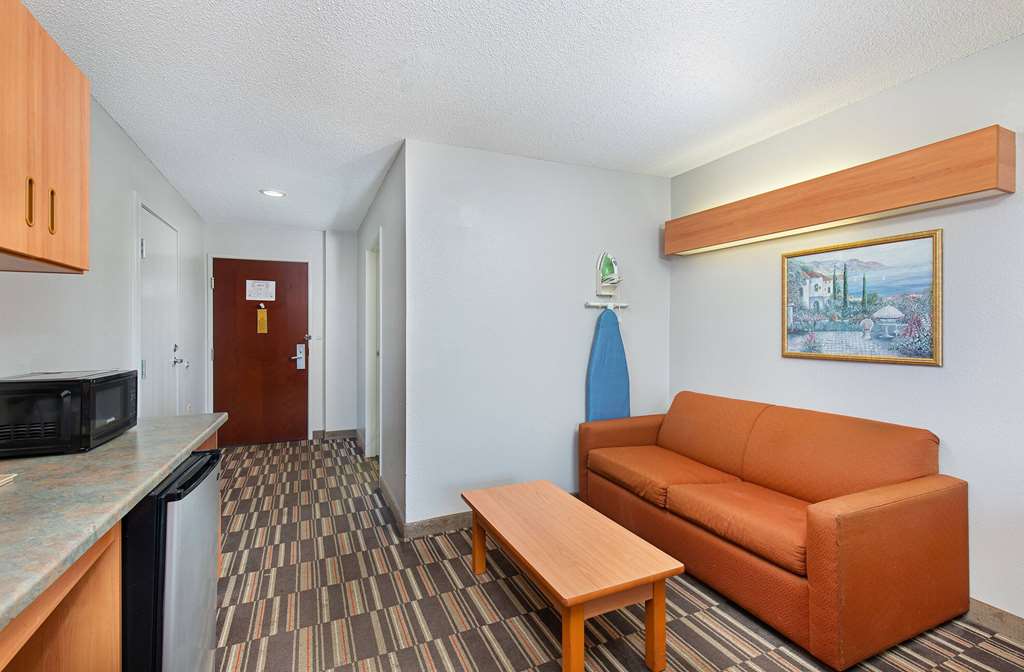 Microtel Inn & Suites by Wyndham Cordova Memphis I 40 East - photo 27