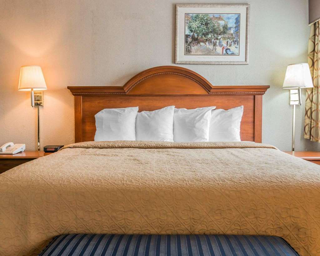 Quality Inn Grand Rapids North - photo 16