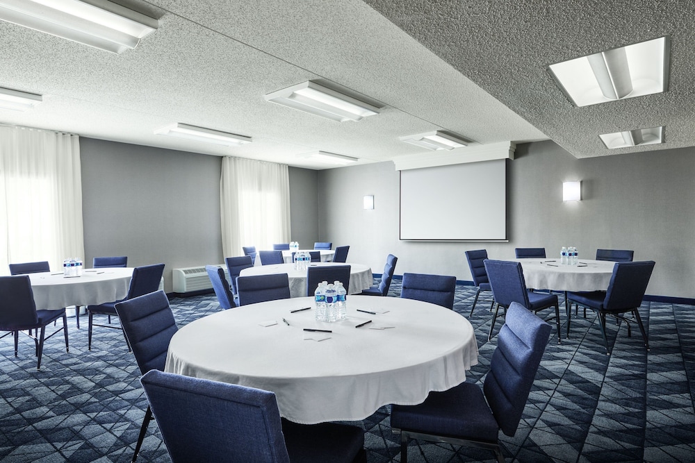 Courtyard by Marriott Kansas City Overland Park Metcalf - photo 27