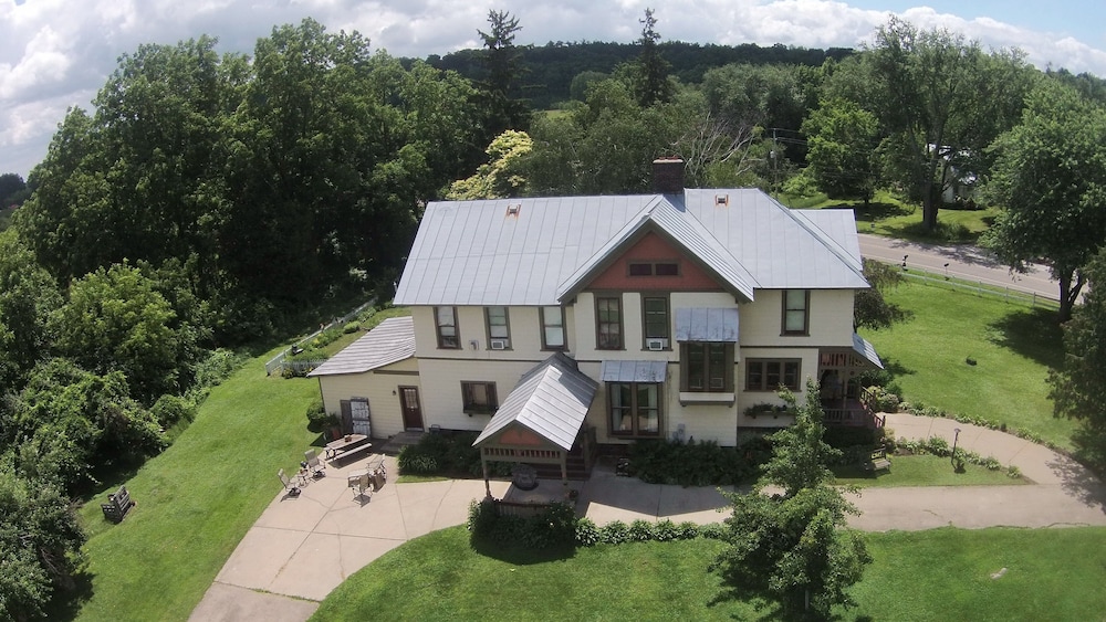 Apple Tree Lane Bed & Breakfast - photo 45