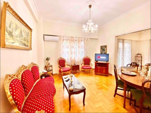 Athens Vintage Apartment III — 4-Star Luxury Hotel in Athens, Greece