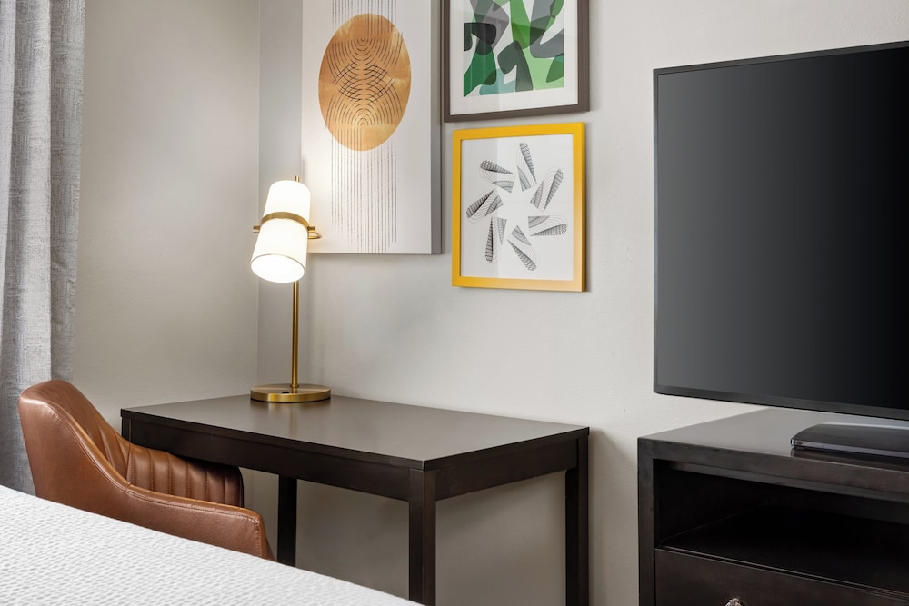 Holiday Inn & Suites Albuquerque Airport by IHG - photo 10