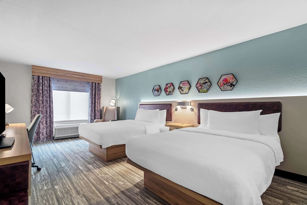 Hilton Garden Inn Cartersville - photo 2