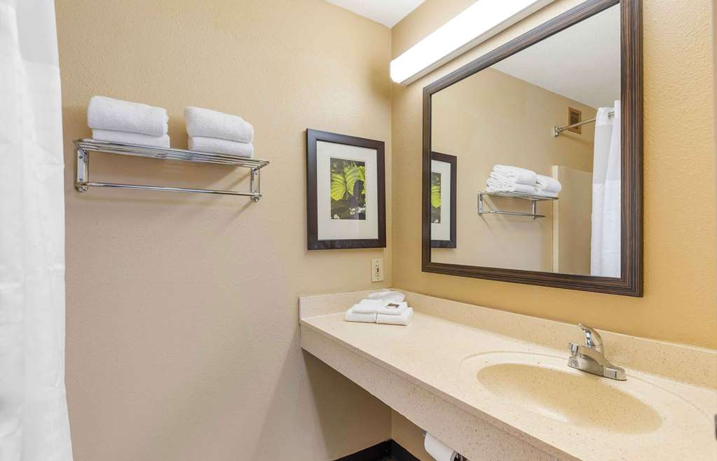 Extended Stay America Select Suites St. Louis Westport E Lackland Rd - photo 19