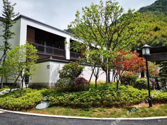 Ginlan Jia Yandang Mountain Hot Spring Resort in Ninghai, People's Republic of China