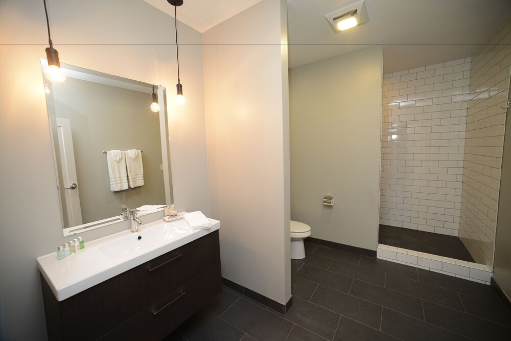 Hotel Kilbourne Downtown Sandusky - photo 24