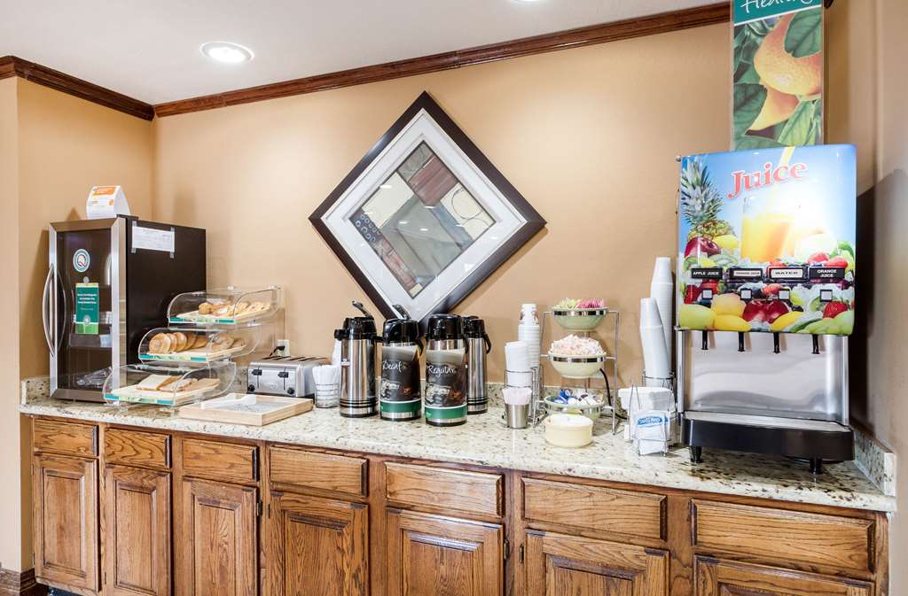 Quality Inn Siloam Springs West - photo 42