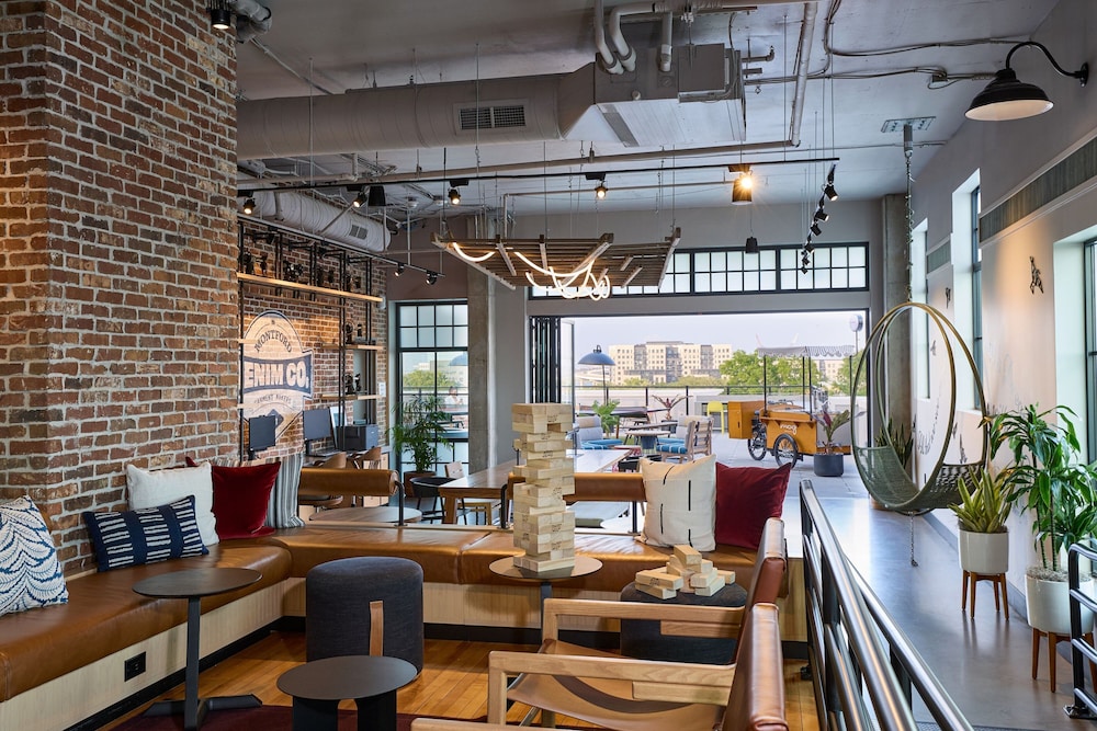 Moxy Charleston Downtown - photo 9