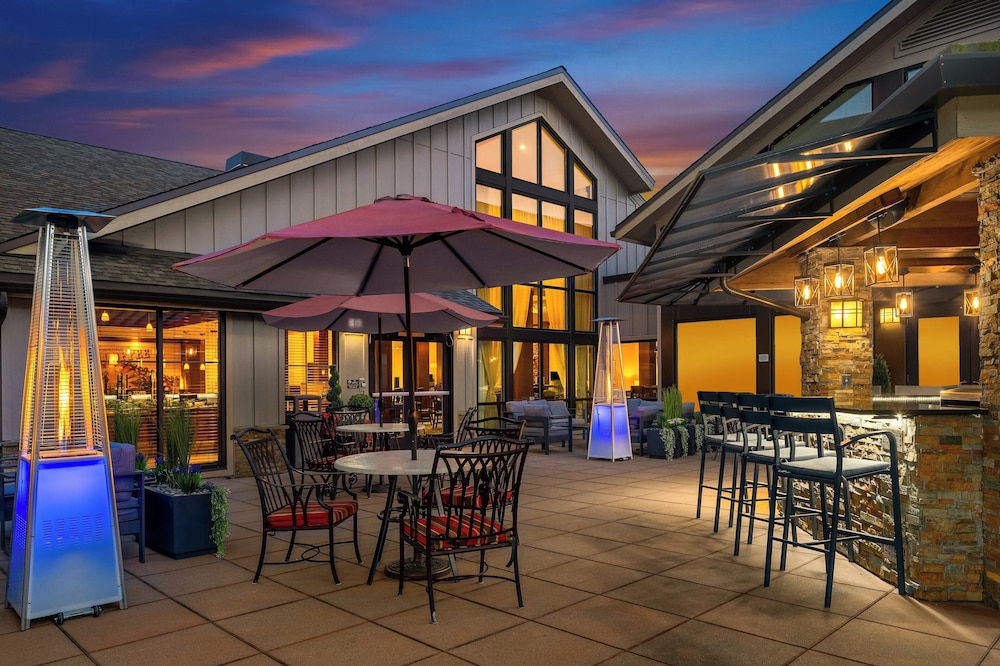 Staybridge Suites Everett Paine Field by IHG - photo 35