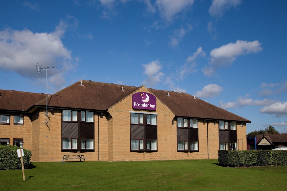 Premier Inn Northampton West in Northampton, United Kingdom