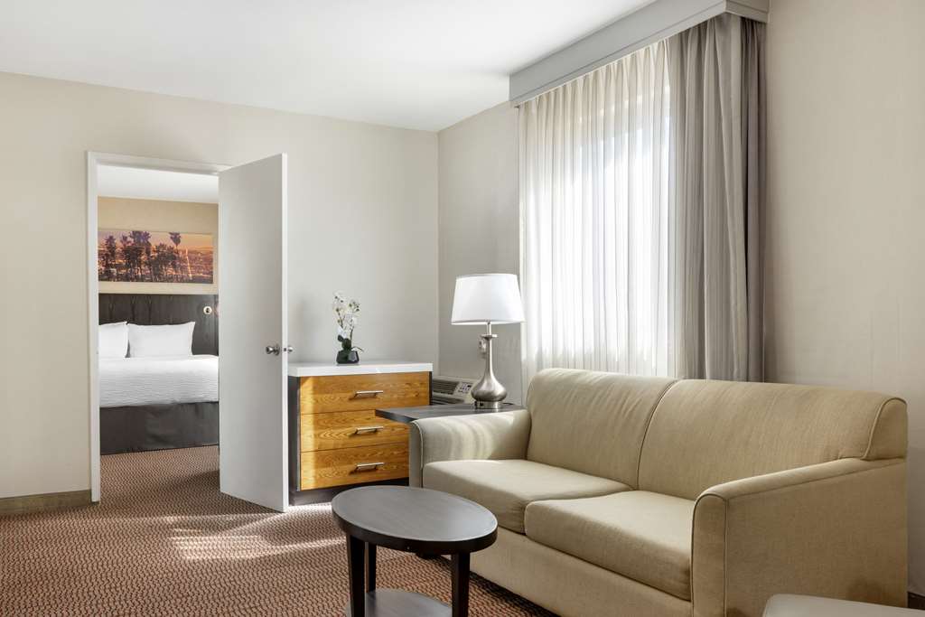 Best Western Royal Palace Inn & Suites - photo 33