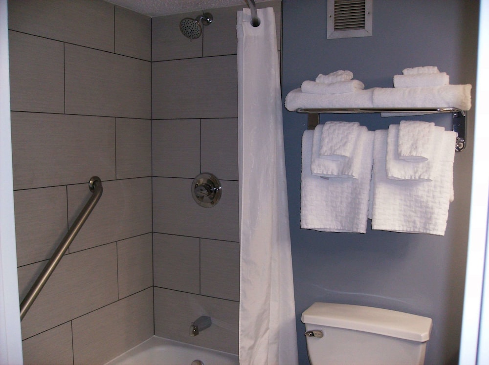 Best Western Plus Bradford Inn - photo 11