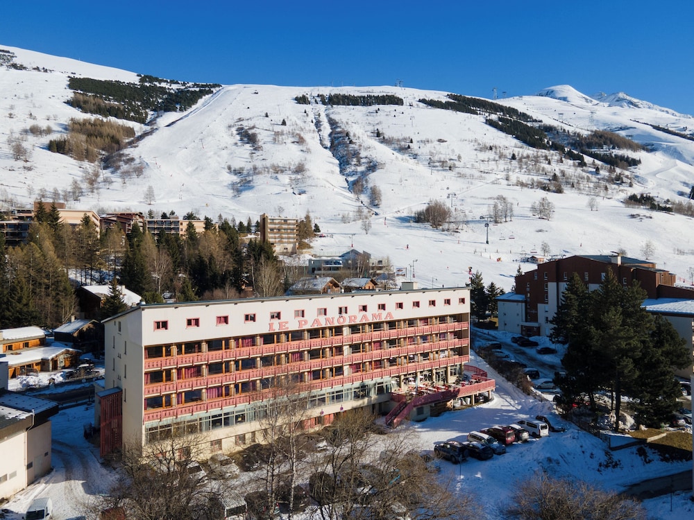 Hotel Club MMV Le Panorama in Les Deux Alpes, France