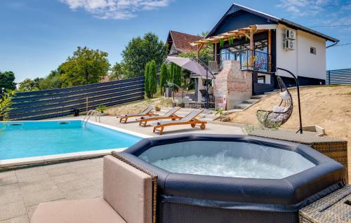 Stunning Home In Bjelovar — 4-Star Luxury Hotel in Bjelovar, Croatia