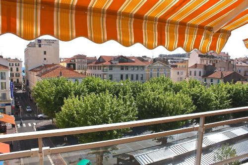 Citilet 6 — 4-Star Luxury Hotel in Cannes, France