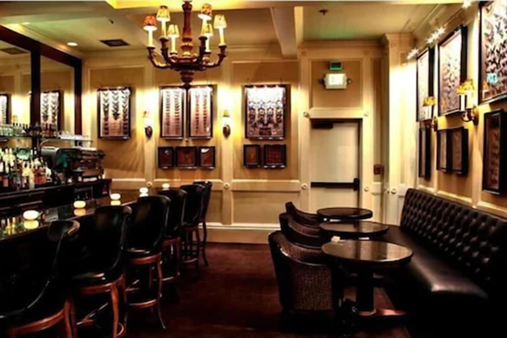 Hotel Majestic - photo 33