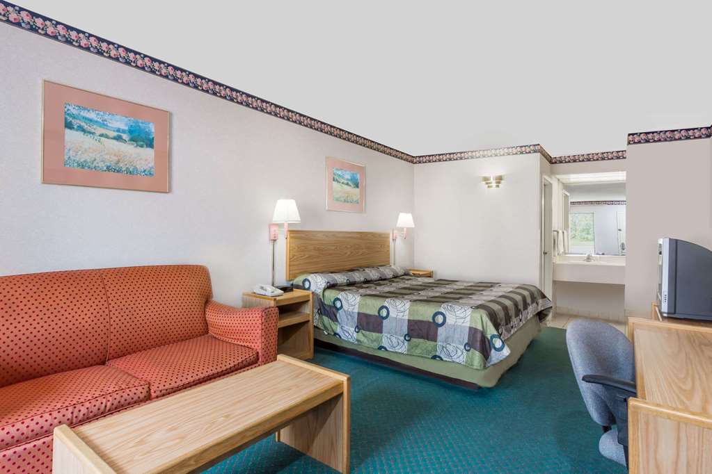 Knights Inn Ruther Glen - photo 5