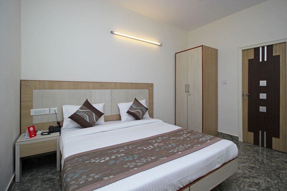 Oyo Rooms 752 Huda City Centr