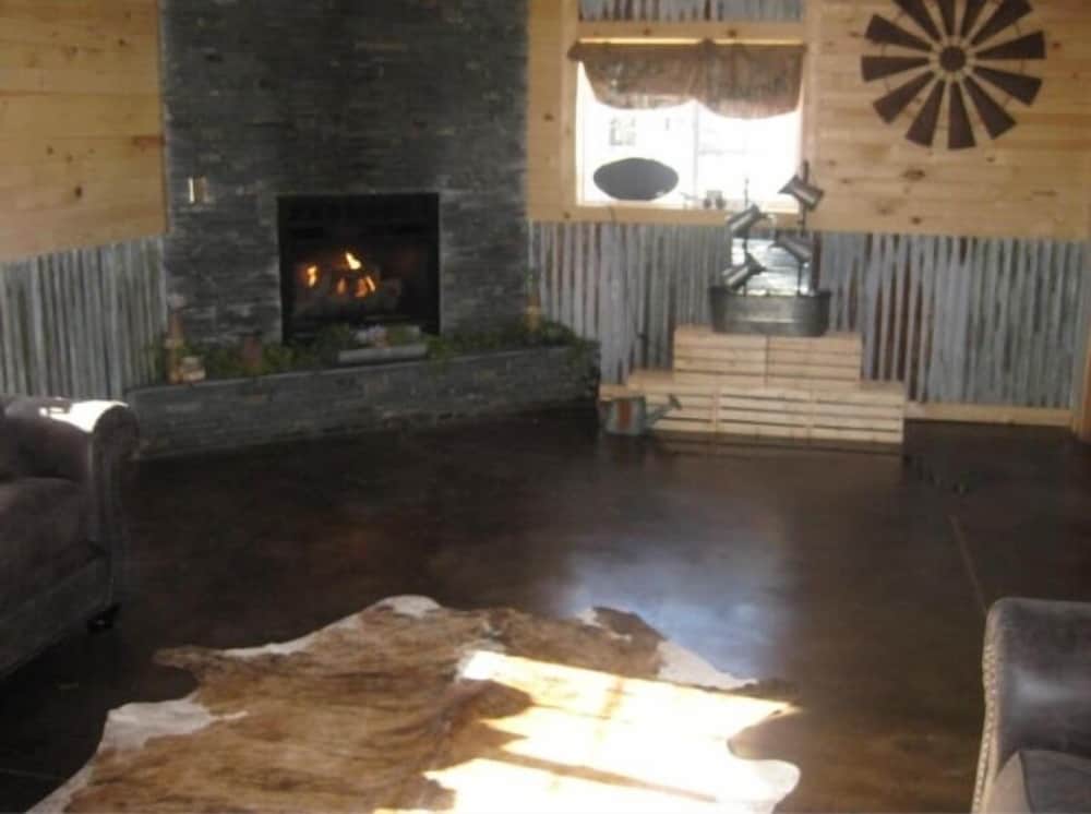 Big Horse Inn and Suites - photo 24