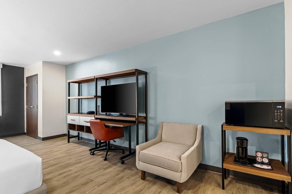 Everhome Suites Temecula - photo 33