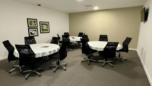 Eagles Nest Hotel - photo 24