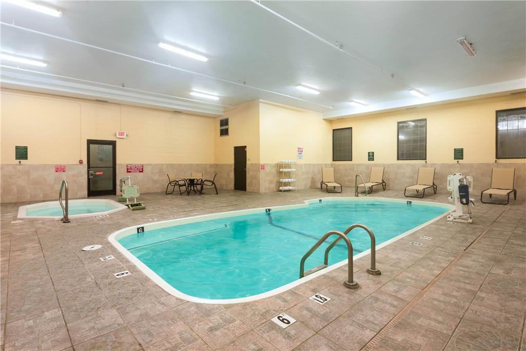 La Quinta Inn & Suites Summersville New River National Park - photo 7