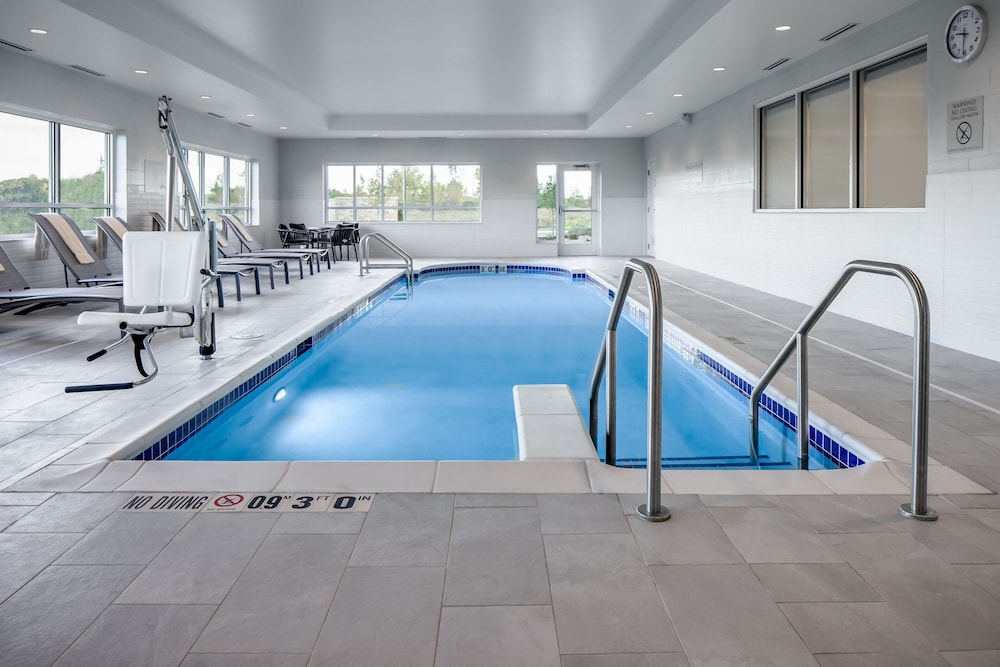 TownePlace Suites by Marriott Madison West Middleton - photo 23