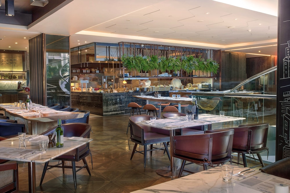 מזון ומשקאות