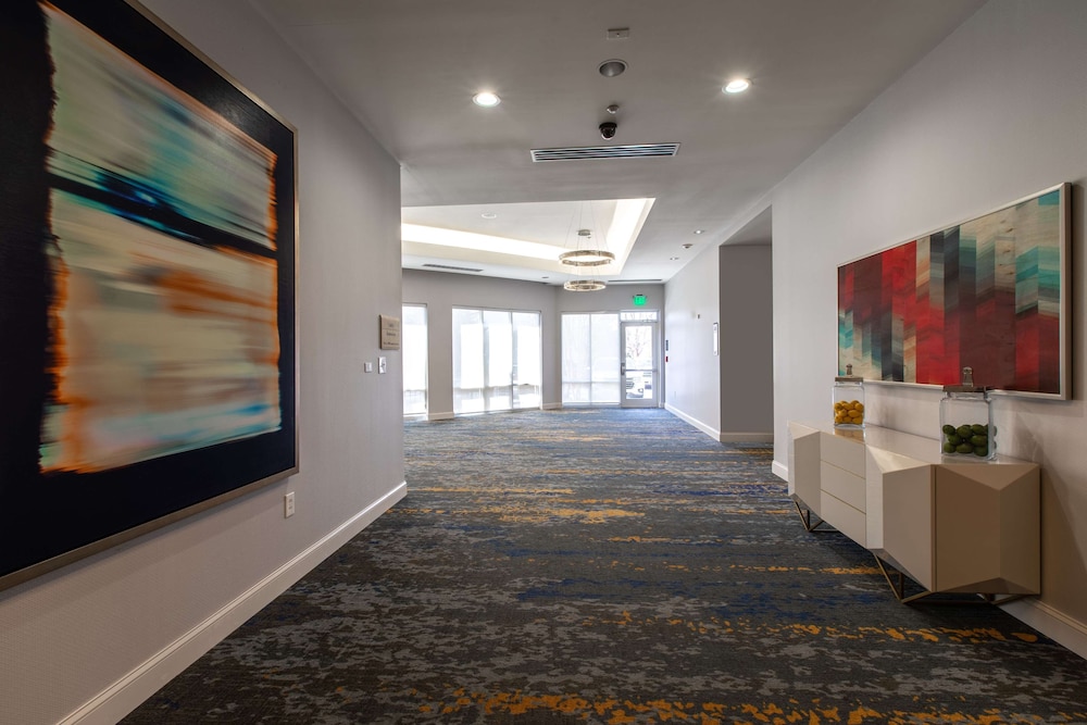 Hilton Garden Inn Lynchburg - photo 51