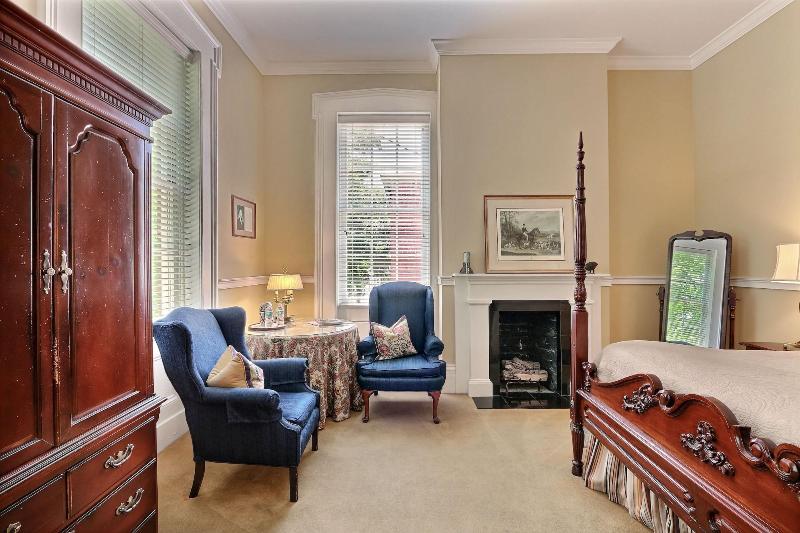 The Presidents Quarters Inn - photo 151