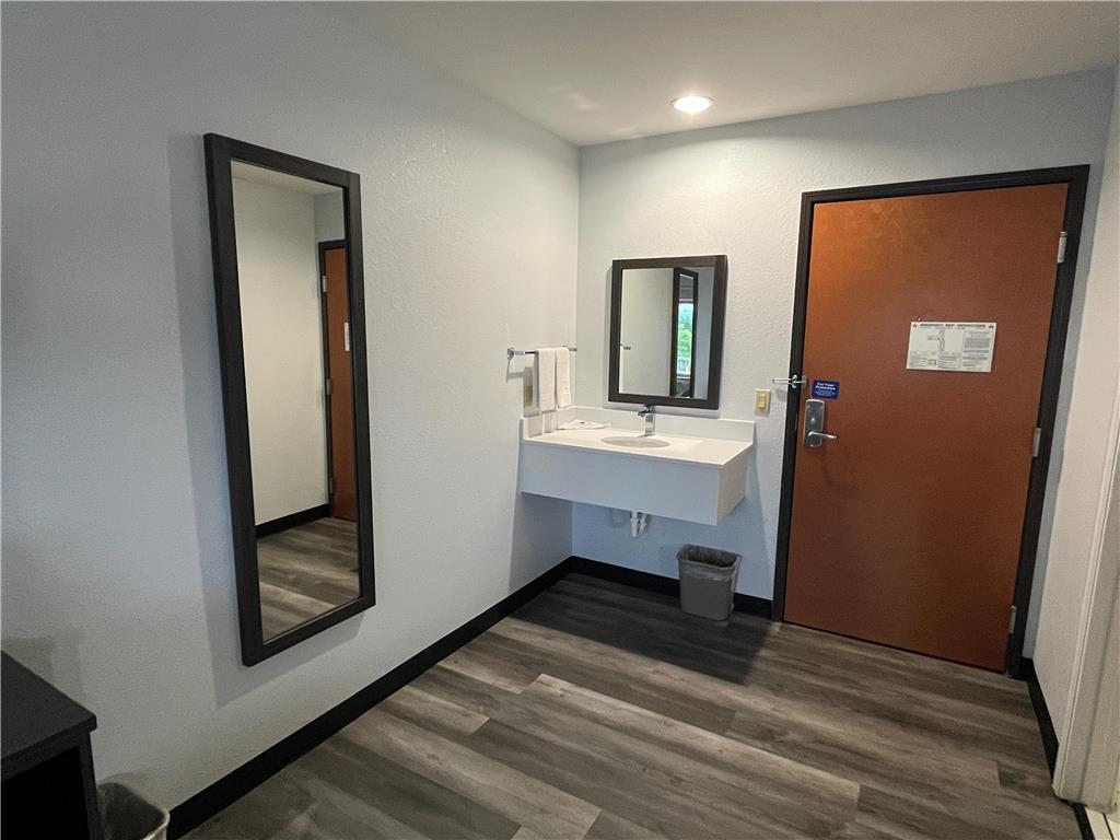 Motel 6 Urbana IL - photo 10