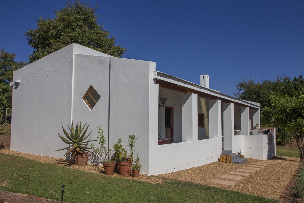 Belfield Wines and Farm Cottages in Grabouw, South Africa