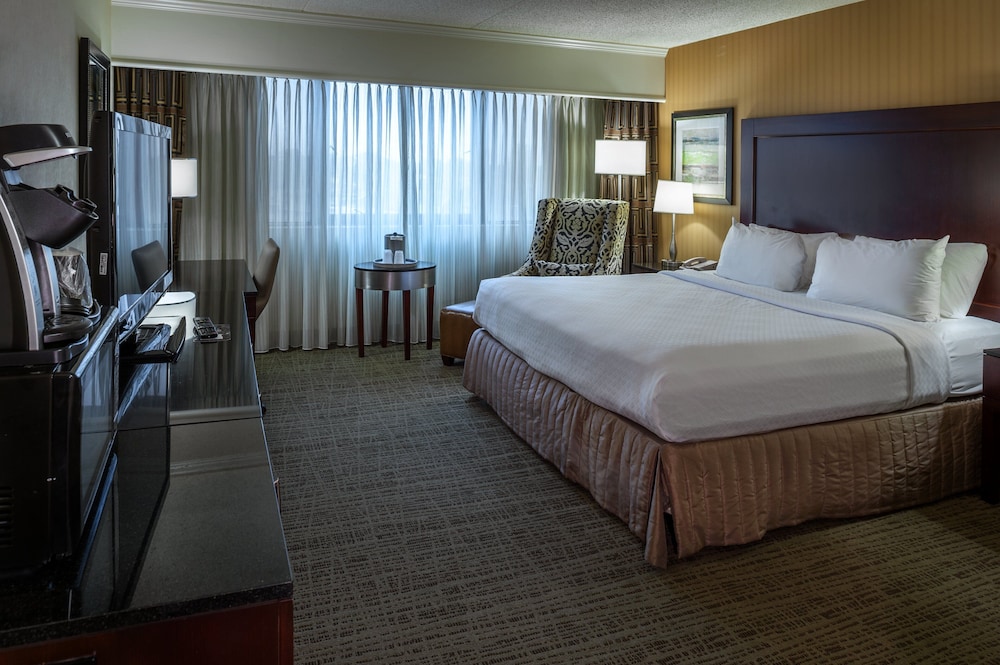 Crowne Plaza St. Louis Airport by IHG - photo 31