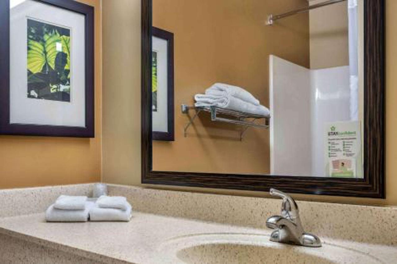 MainStay Suites Washington Dulles Airport - photo 31