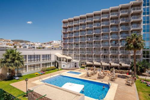 Perfect Location Beach 50 M Away And Pool - carbon neutral hotel in Benalmadena