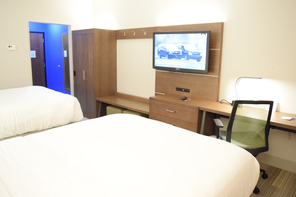 Holiday Inn Express Hotel & Suites West I 10 by IHG - photo 26