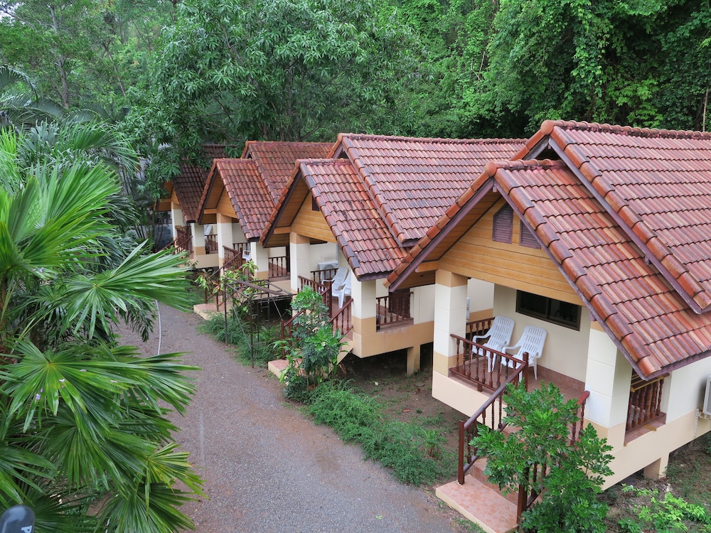 Grand Andaman Resort in La-Ngu, Thailand