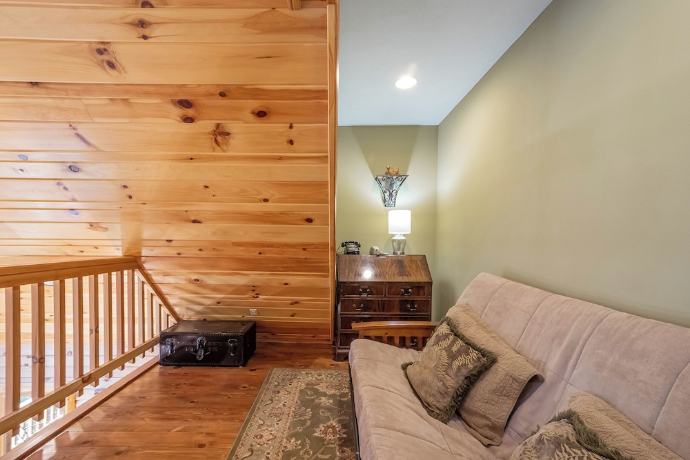 Log Me Inn - photo 28